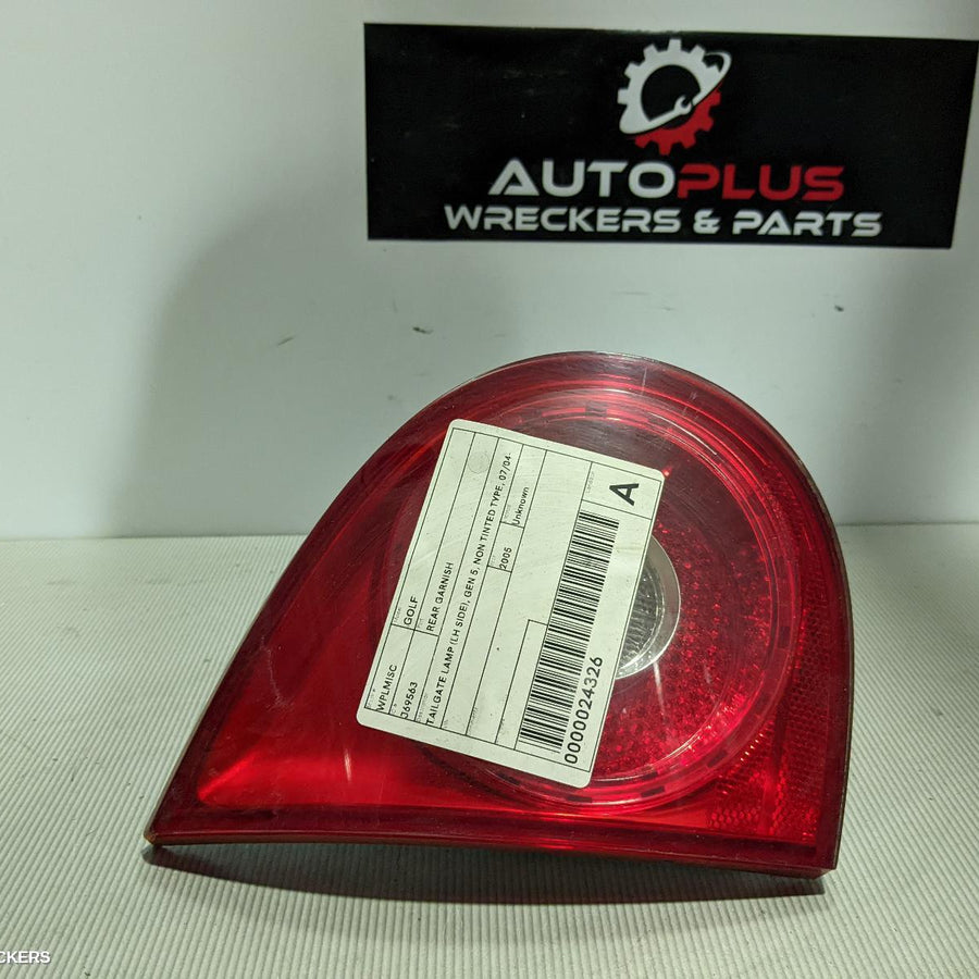 2005 Volkswagen Golf Rear Garnish