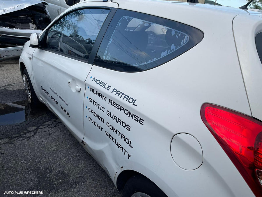 2011 HYUNDAI I20 LEFT FRONT WINDOW REG MOTOR