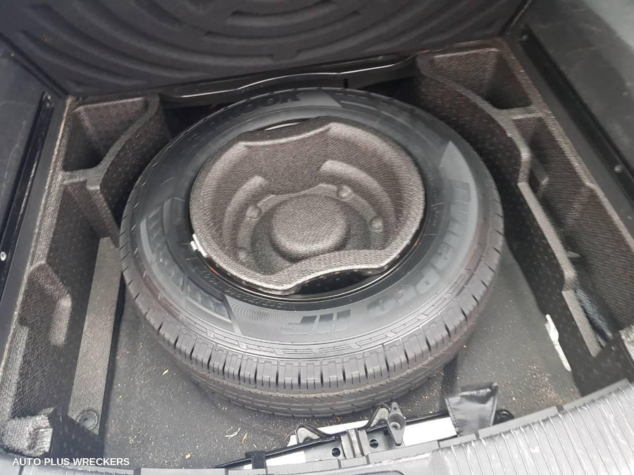 2009 Holden Captiva Right Front Door Window