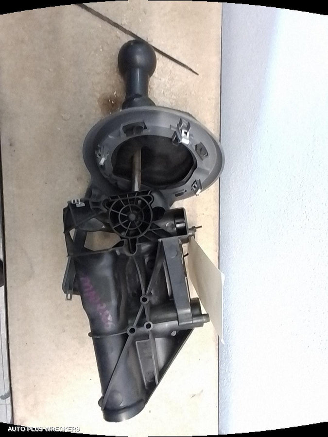 2015 Citroen Berlingo Gear Stick Shifter