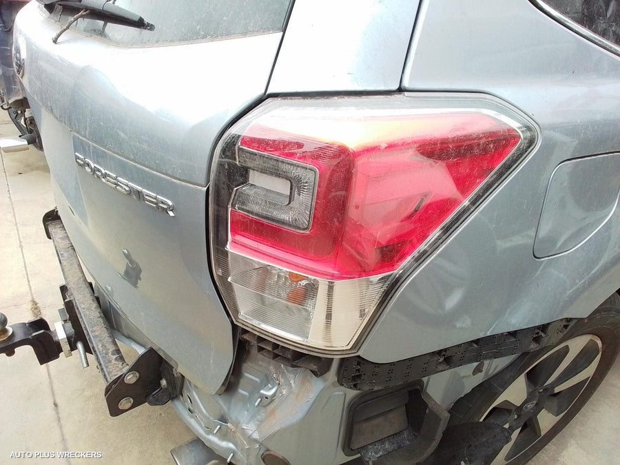 2017 SUBARU FORESTER DIFFERENTIAL CENTRE