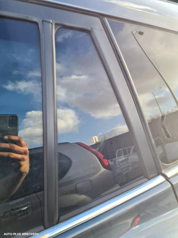 2015 TOYOTA RAV4 LEFT REAR 1 4 DOOR GLASS