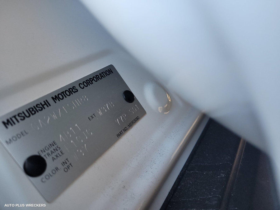 2021 Mitsubishi Asx Headrest