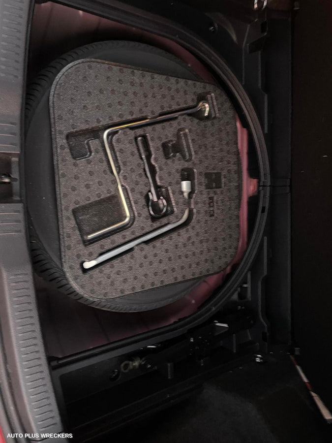 2016 Toyota Corolla Door Boot Gate Lock