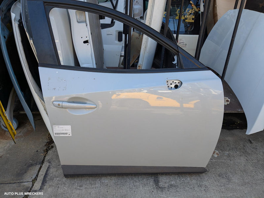 2015-2026 Mazda Cx3 Right Front Door