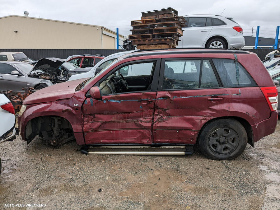 2006 Suzuki Vitara Right Front Door Window