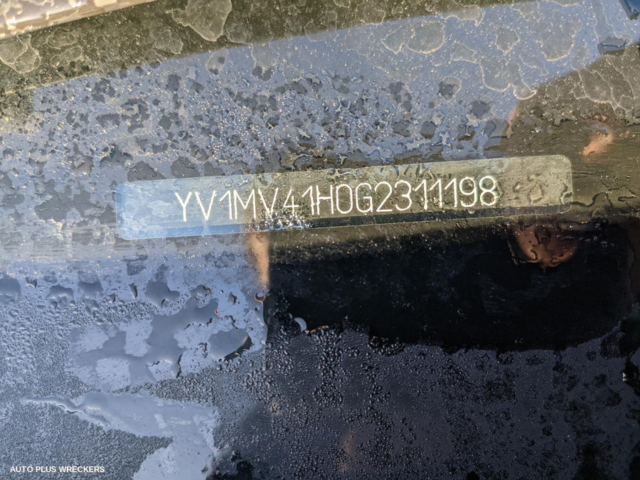 2016 Volvo S40 Left Front Door Window