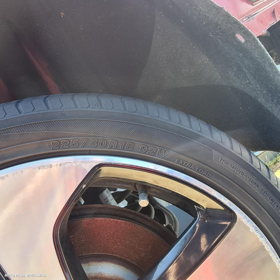2012-2017 Volkswagen Golf Wheel Mag