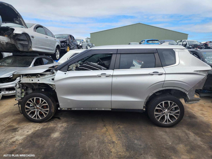 2022 Mitsubishi Outlander Engine