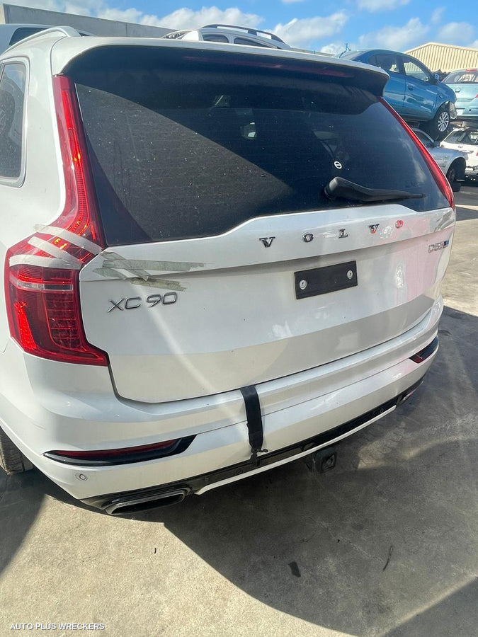 2016 Volvo Xc90 Right Front Lower Control Arm