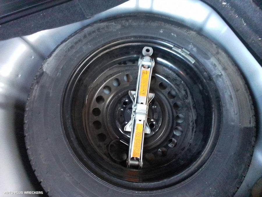 2011 Nissan Tiida Fan