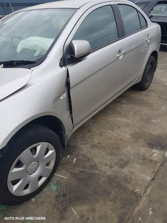 2012 Mitsubishi Lancer Right Rear Door Window