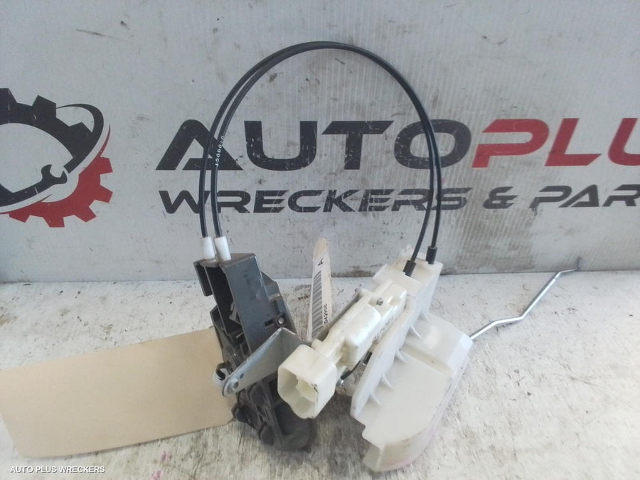 2018 Holden Colorado Door Boot Gate Lock