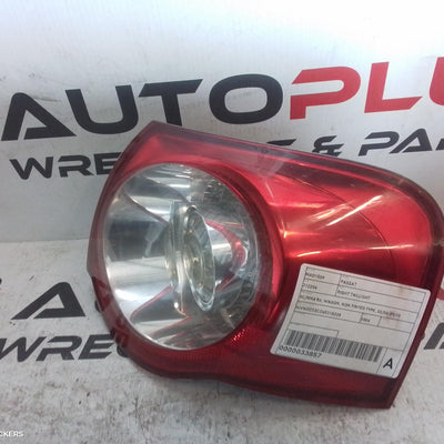 2006-2010 Volkswagen Passat Right Taillight