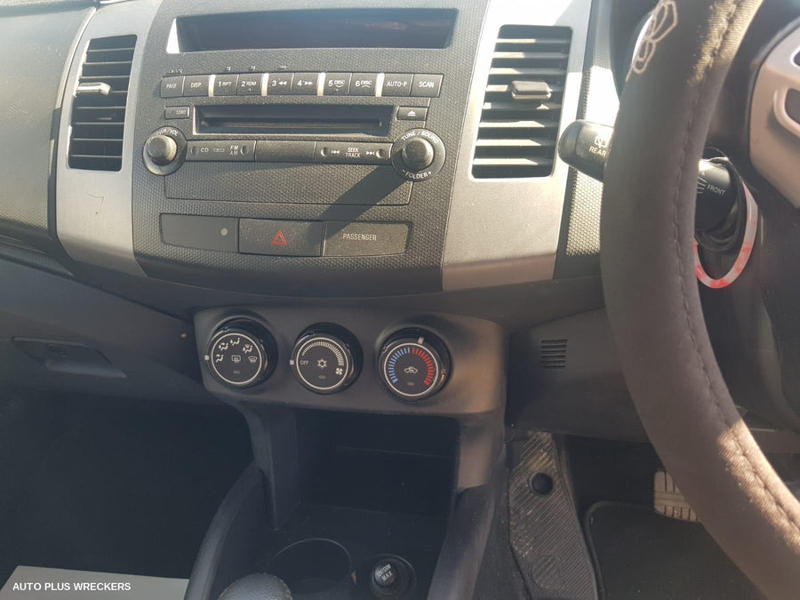 2010 Mitsubishi Outlander Washer Bottle