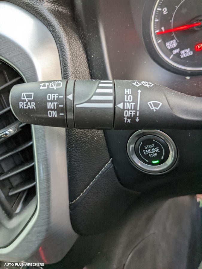 2020 Holden Acadia Headrest