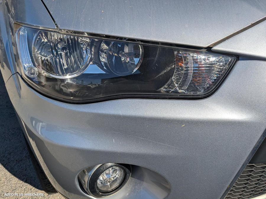 2009-2012 Mitsubishi Outlander Radiator Support