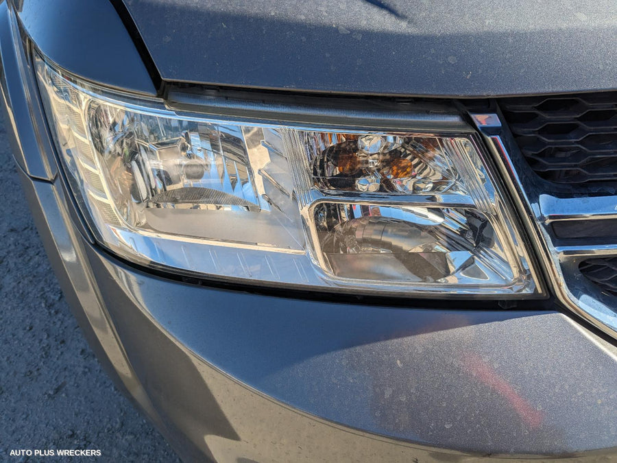 2012 Dodge Journey Right Guard