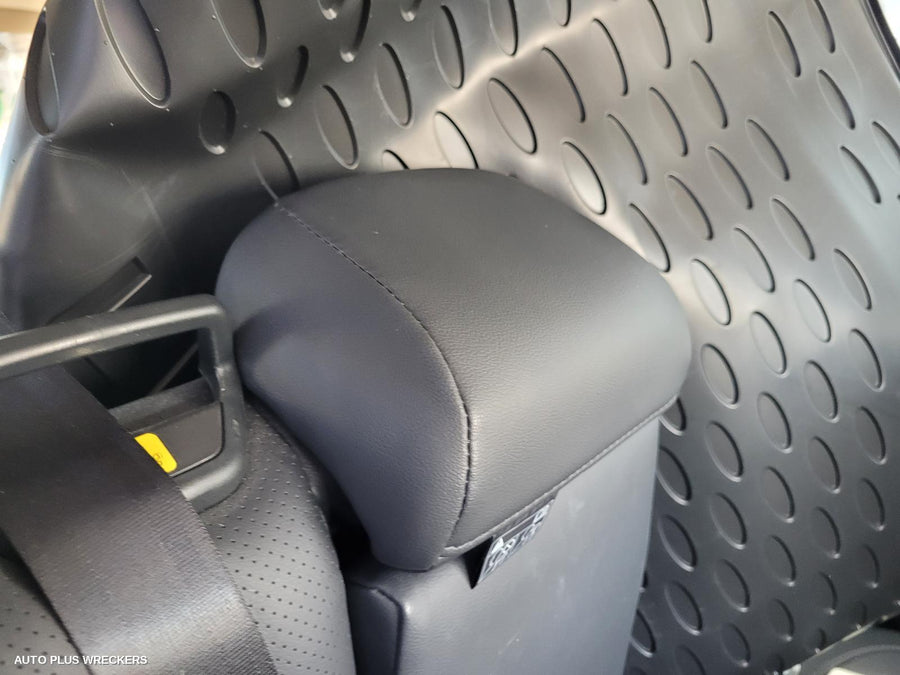 2020 Subaru Forester Body Door Mould