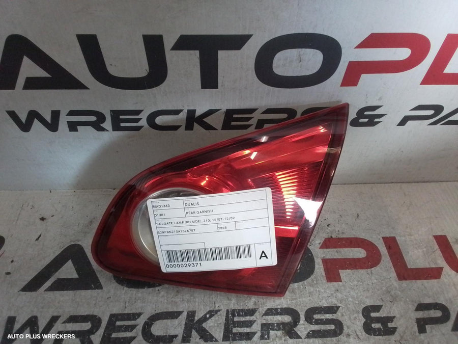 2007-2009 Nissan Dualis Rear Garnish