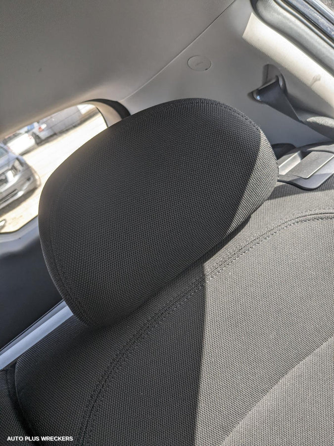 2010 Kia Sportage Right Taillight