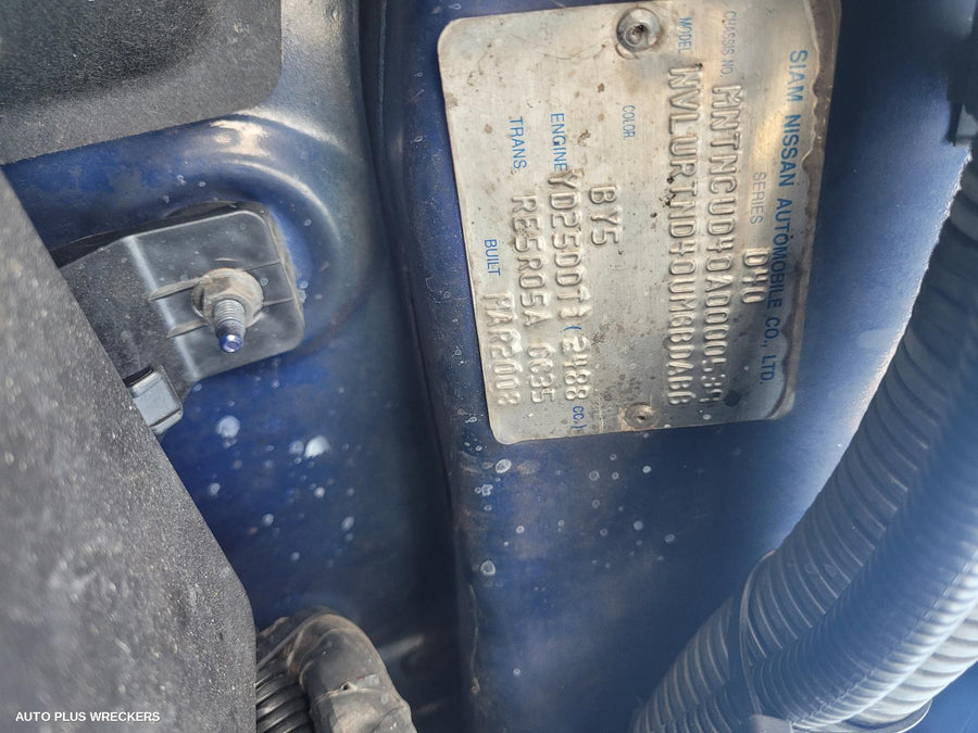 2009 NISSAN NAVARA RIGHT REAR DOOR SLIDING