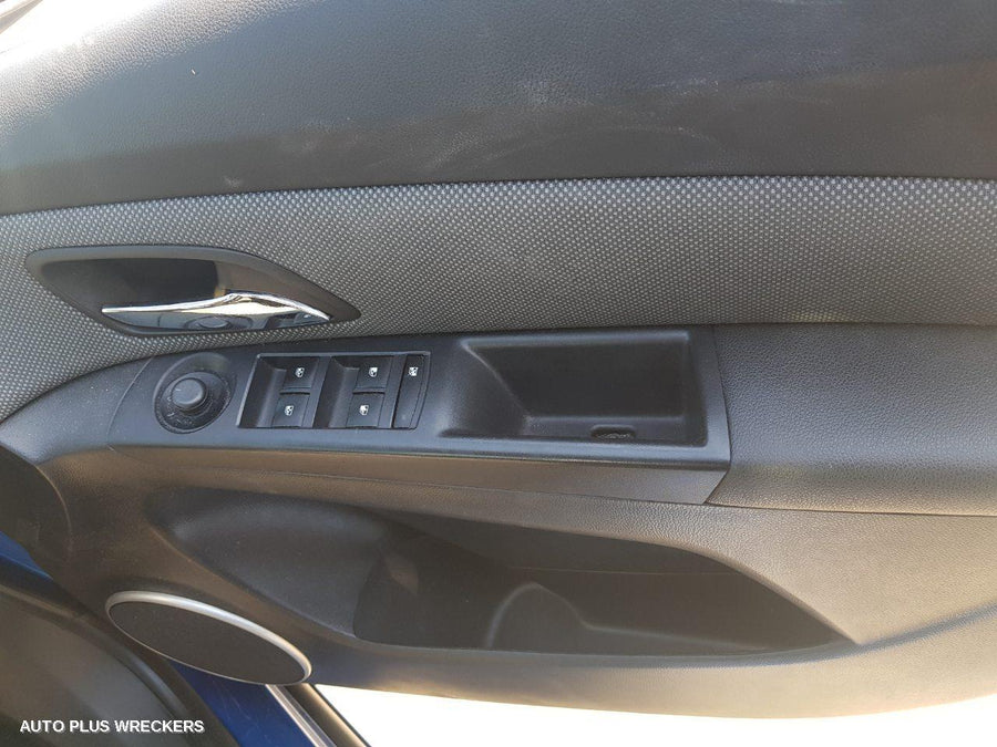 2010 Holden Cruze Left Front Door Window