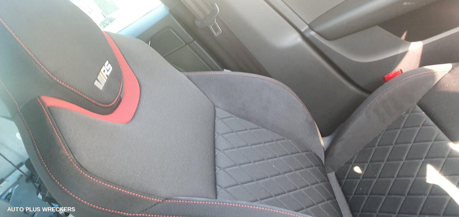 2020 Skoda Octavia Right Front Door Window