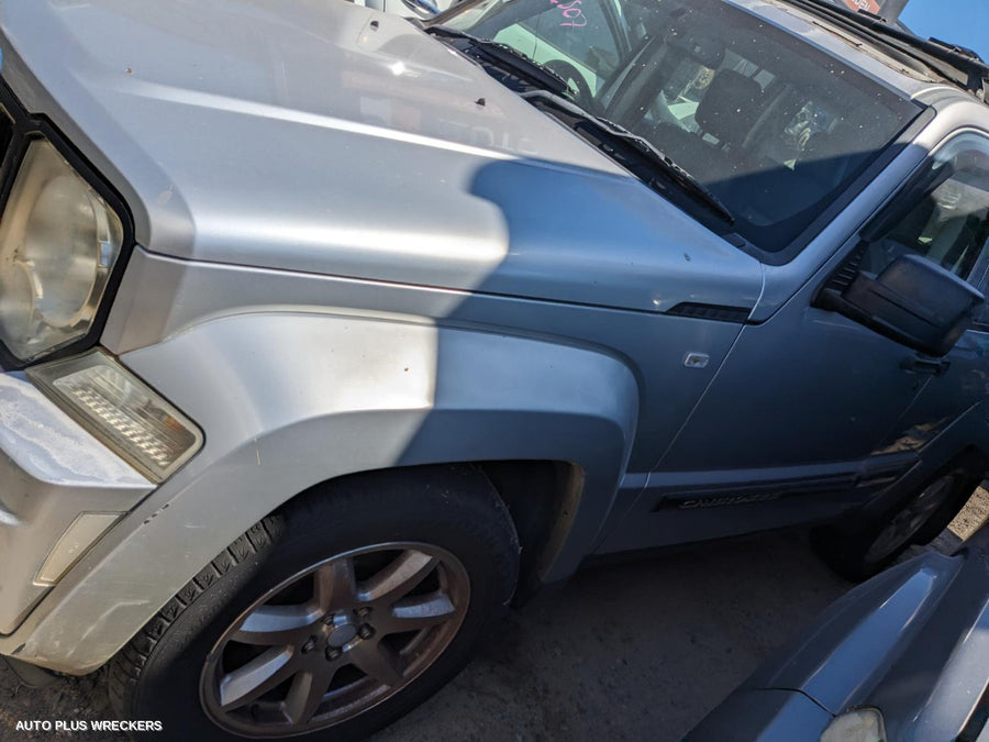 2007-2009 Jeep Cherokee Left Door Mirror