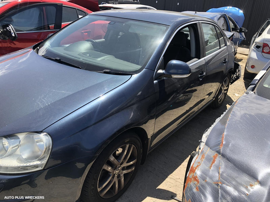 2009 Volkswagen Jetta Right Front Window Reg Motor