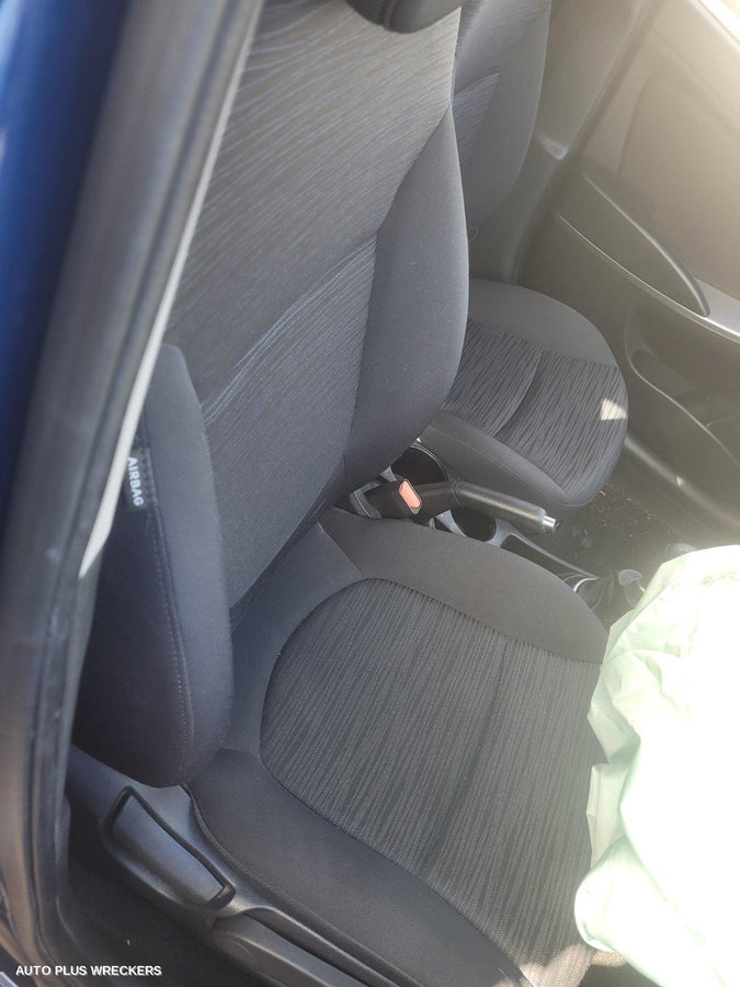 2016 Hyundai Accent Sunvisor