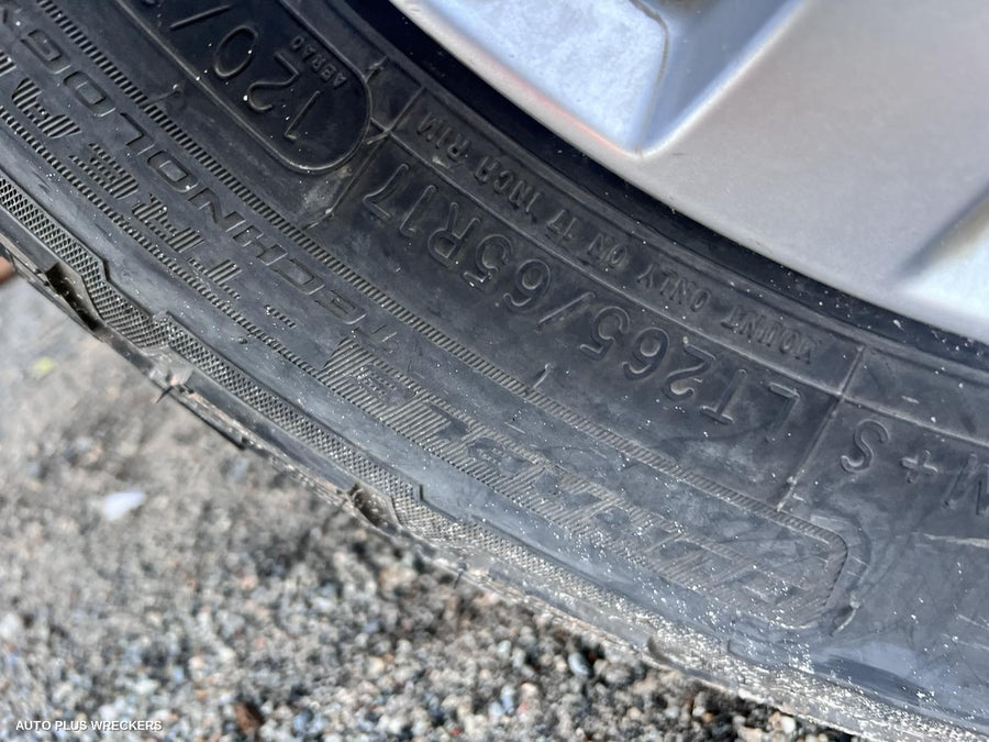 2012 Mazda Bt50 Right Rear Door Sliding