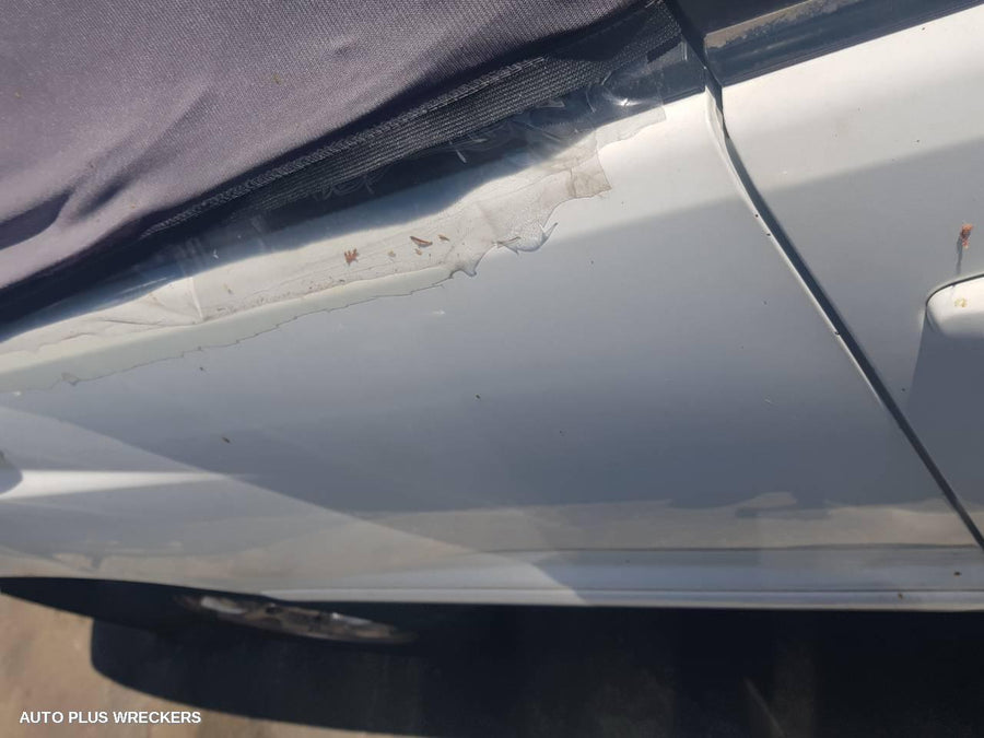 2004 Toyota Kluger Right Rear Door Sliding