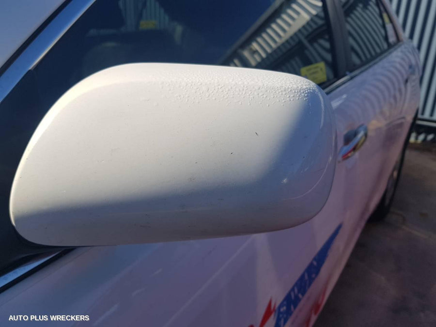 2011 Toyota Camry Right Indicator Fog Side