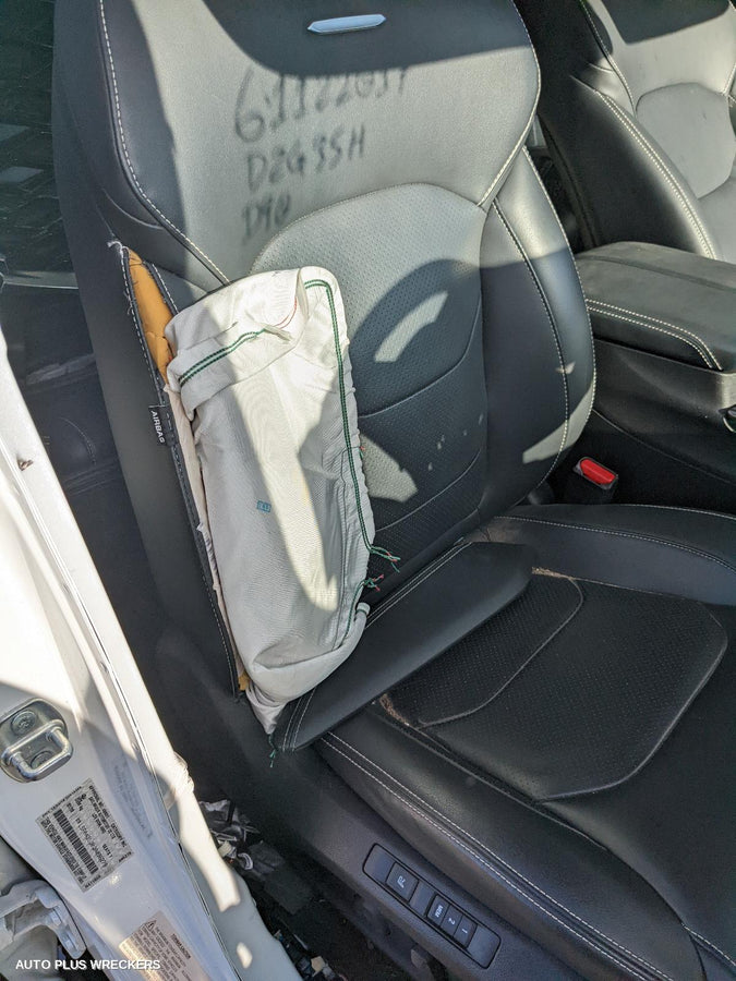 2019 Ldv D90 Left Headlamp