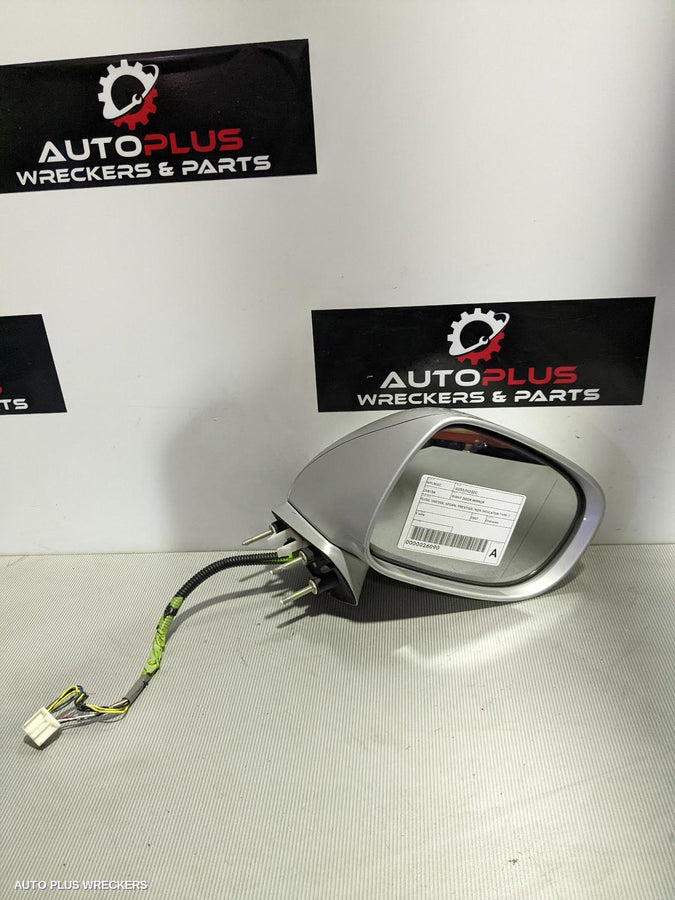 2005-2008 Lexus Is250/is250c Right Door Mirror