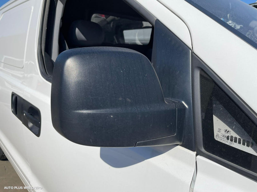 2019 Hyundai Iload/imax Right Front Door Window