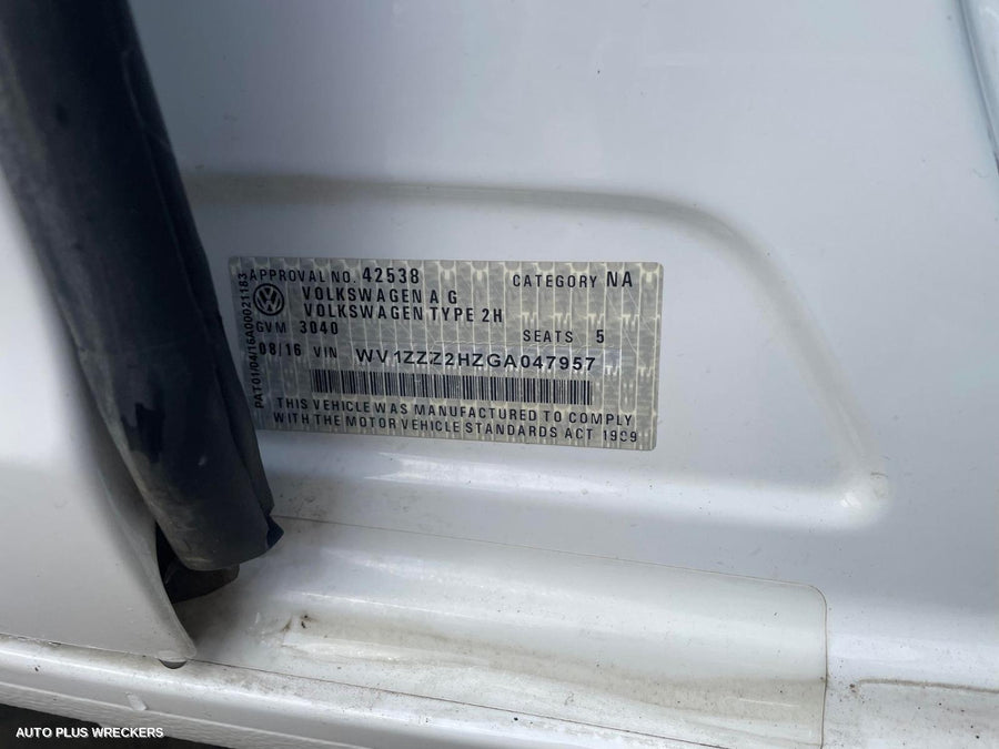 2016 Volkswagen Amarok Washer Bottle