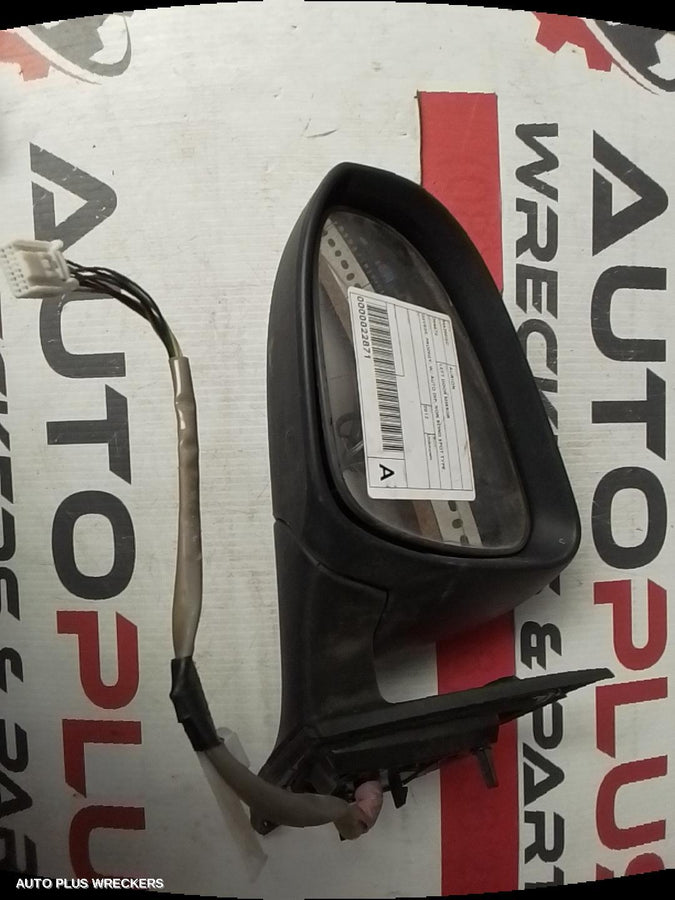 2012-2015 Toyota Aurion Left Door Mirror