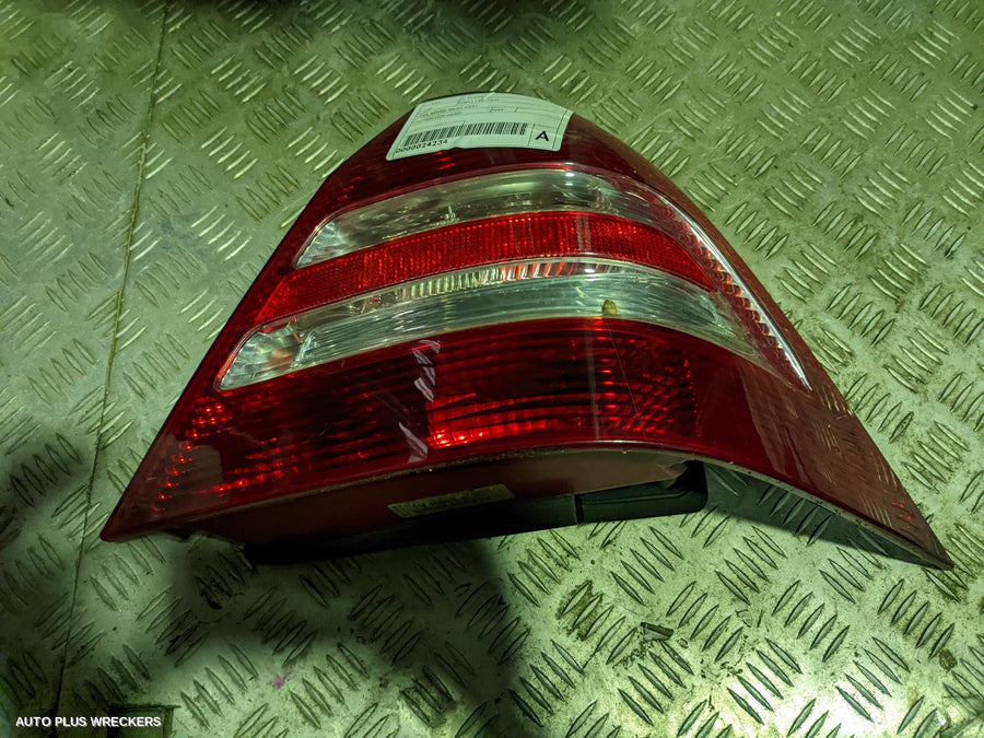 2004 Mercedes C Class Right Taillight