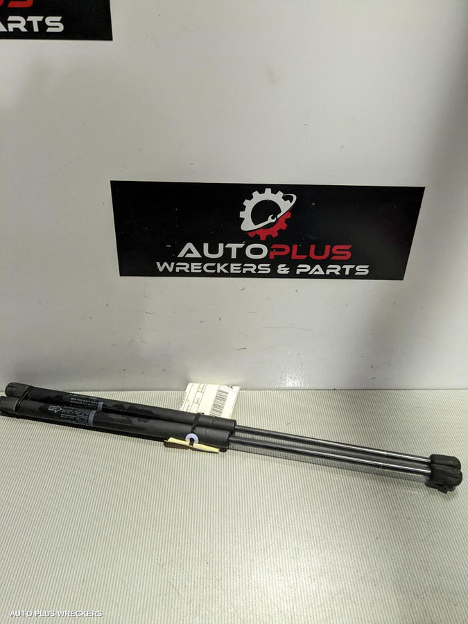 2011 Holden Commodore Bonnet Hinge Strut