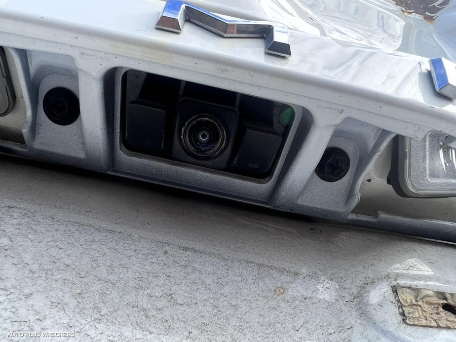 2020 Toyota Camry Door Boot Gate Lock