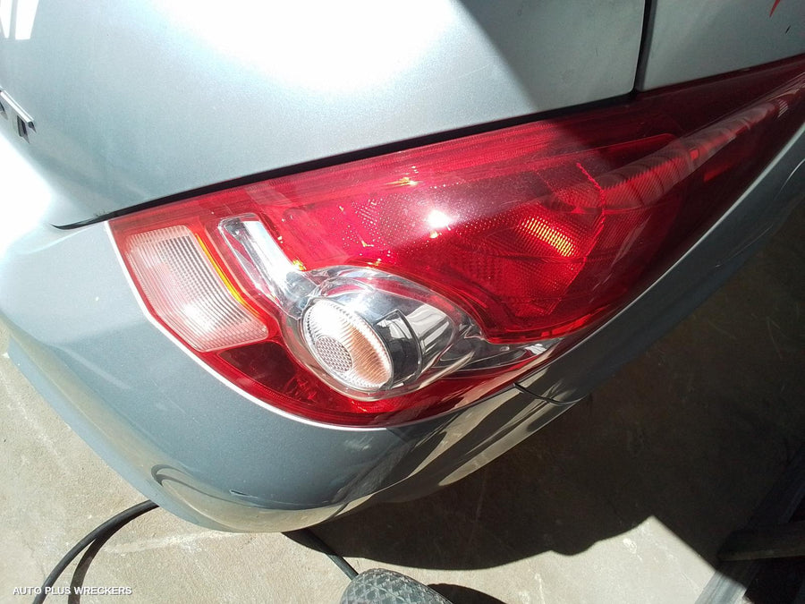 2011 Nissan Tiida Fan