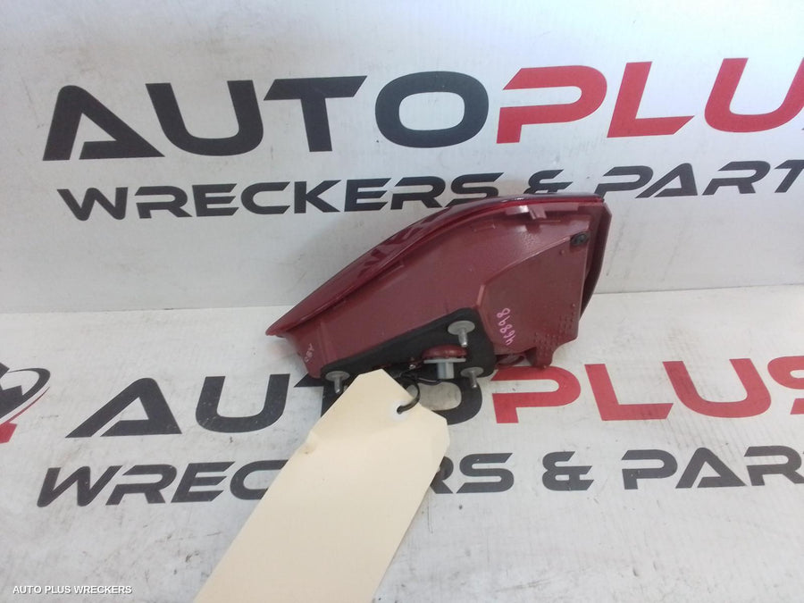 2021 Kia Stonic Rear Garnish