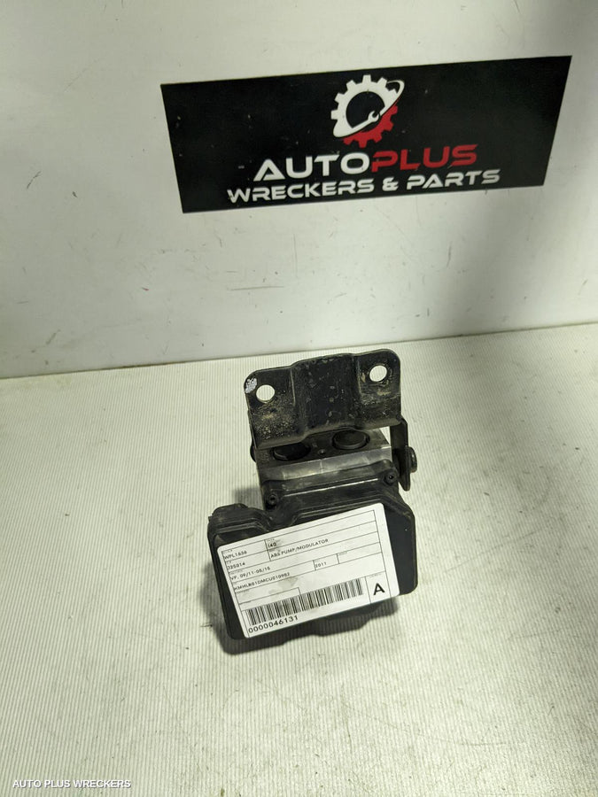 2011 Hyundai I40 Abs Pump Modulator