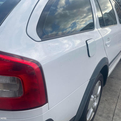2004-2013 Skoda Octavia Left Front Door
