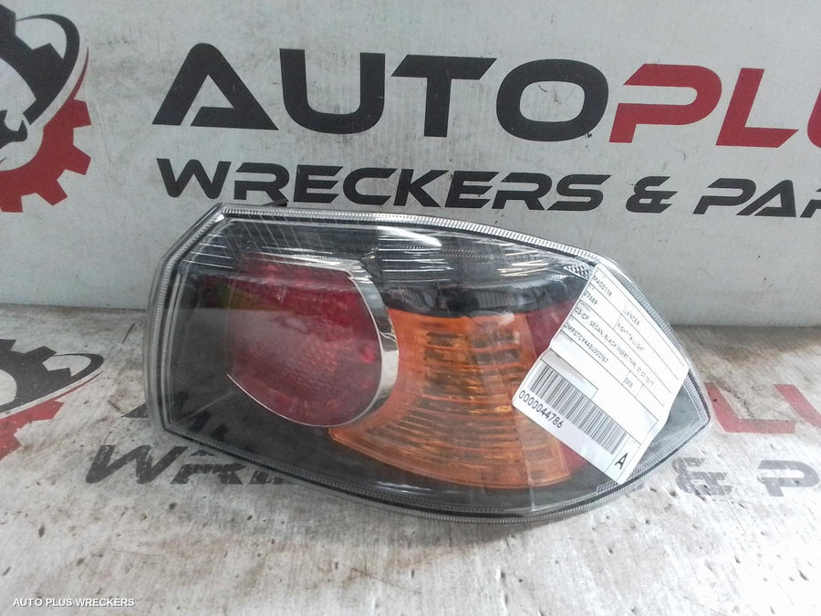 2007-2017 Mitsubishi Lancer Right Taillight