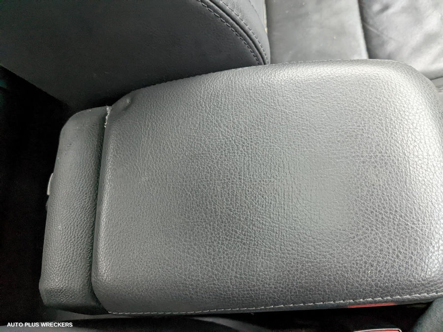 2006 Volkswagen Jetta Bonnet