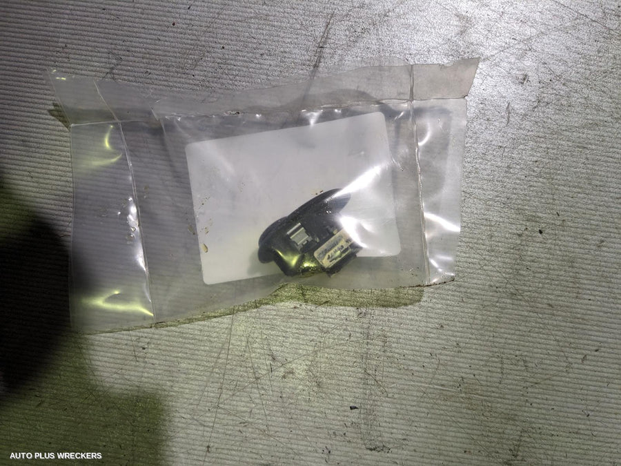 2004 Holden Commodore Misc Switch Relay