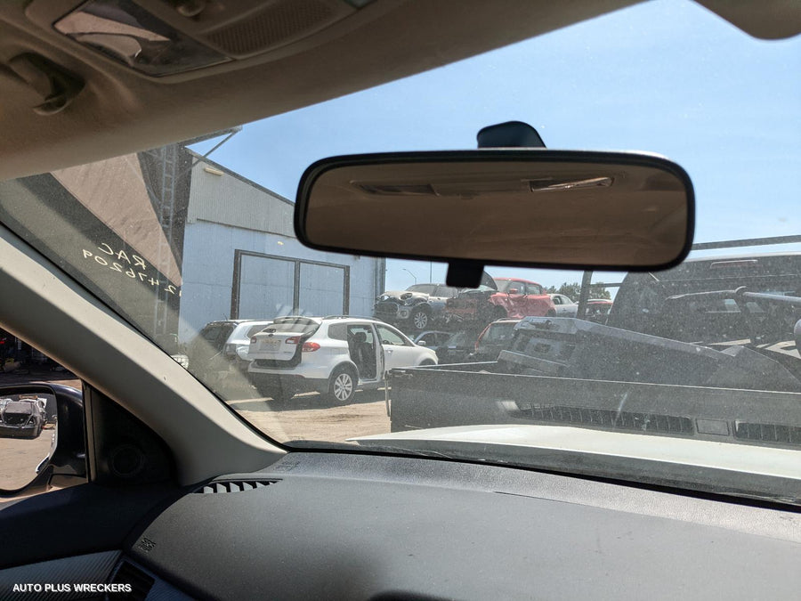 2014 Mitsubishi Outlander Left Front Window Reg Motor